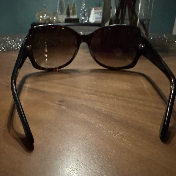 David Yurman Tortoise Shell Sunglasses - Picture 3 of 6